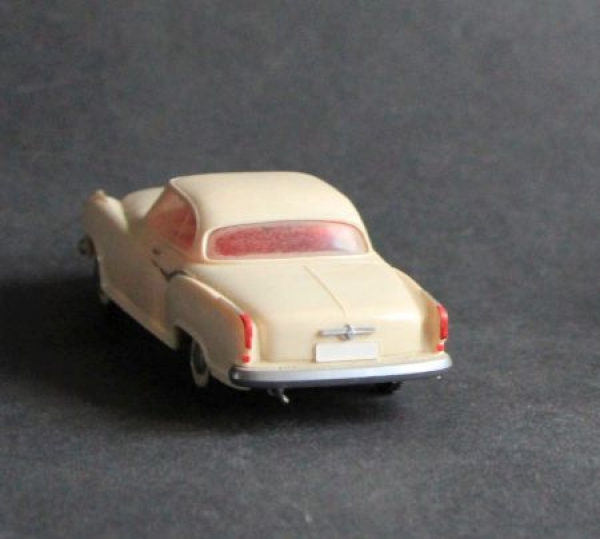 Novapax Borgward Isabella Coupe 1959 Plasticmodel (1159)